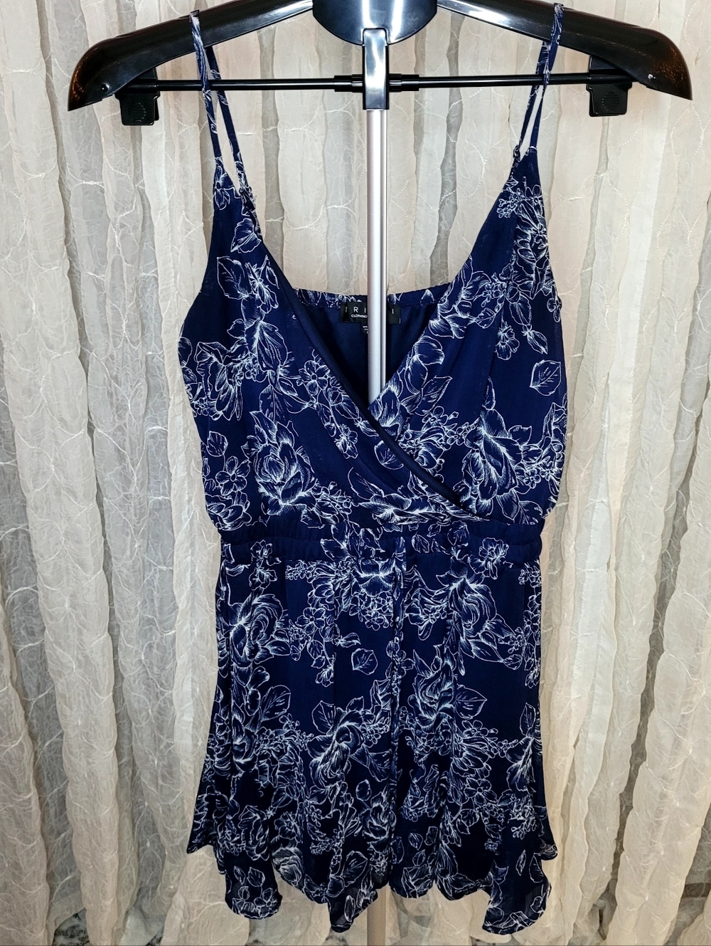 Trixxi Navy Blue and White Floral Mini Wrap Skater Flowy Dress M
